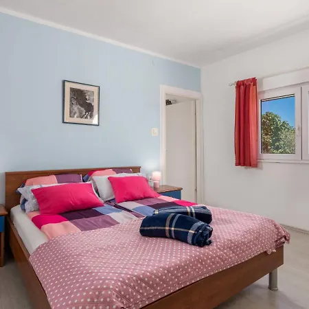 Semesterbostad Kristijana By Interhome
