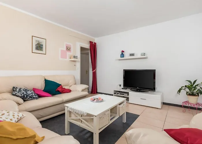Kristijana By Interhome Tatil Evi