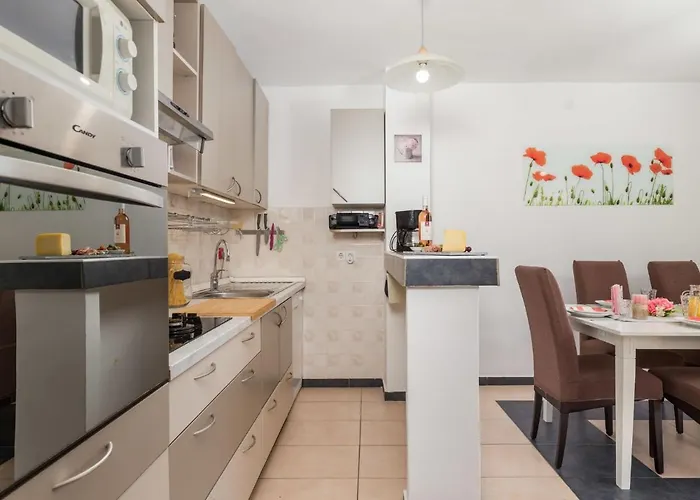 Kristijana By Interhome Tatil Evi Martina